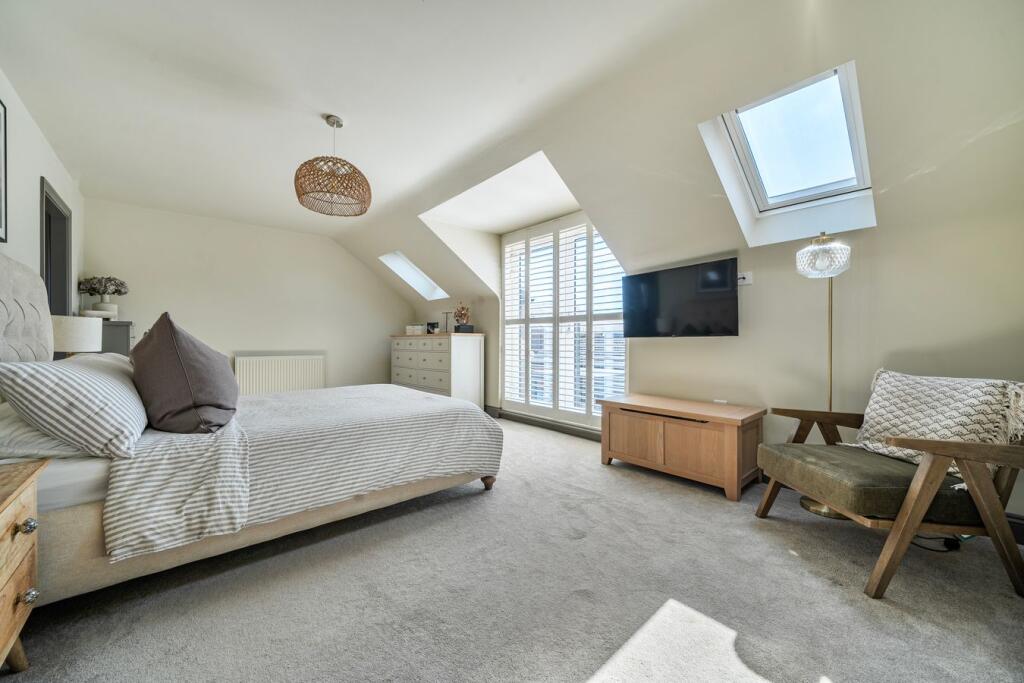 House in Clifton, Central Bedfordshire - View 4