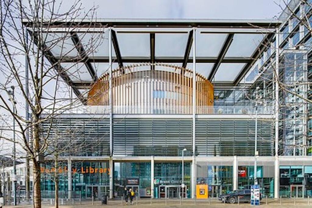 Brent Civic Centre MattChungPhoto lores 5S.jpg