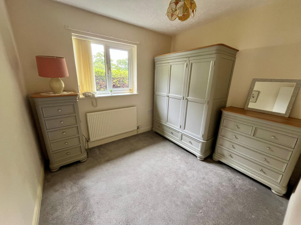 House in Hull - More