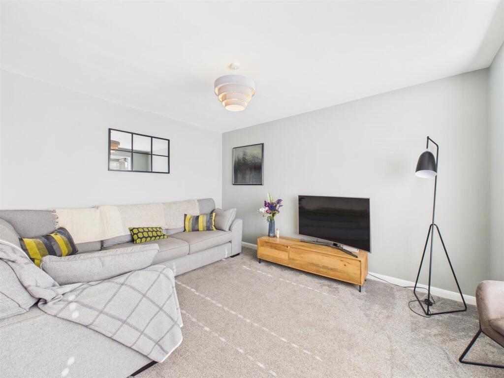 75 Nottingham Road photo 2
