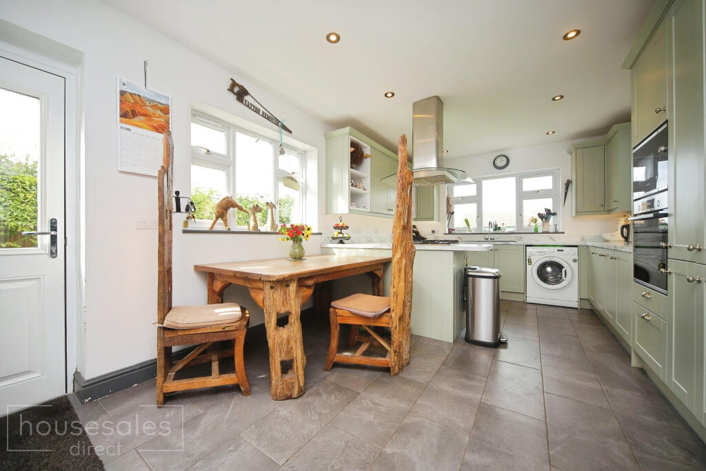 House in Taunton - View 4