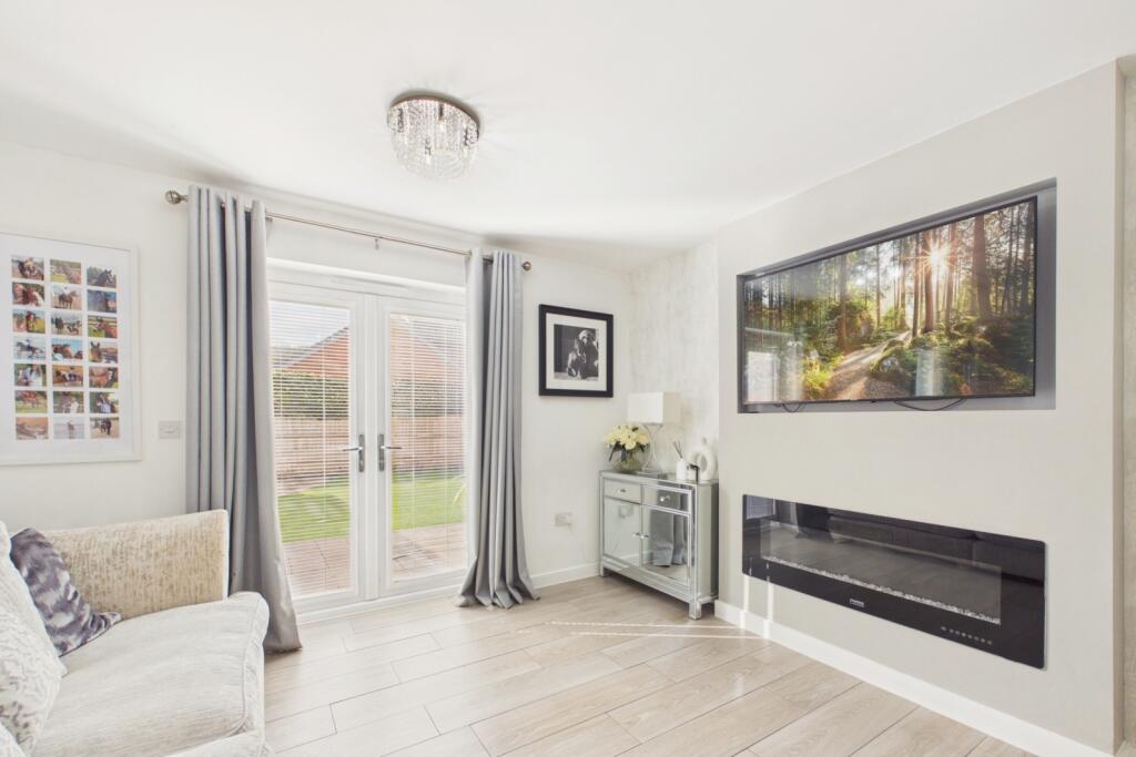 Ariconium Place, Weston under Penyard, Ross-on-Wye, Herefordshire, HR9 photo 2