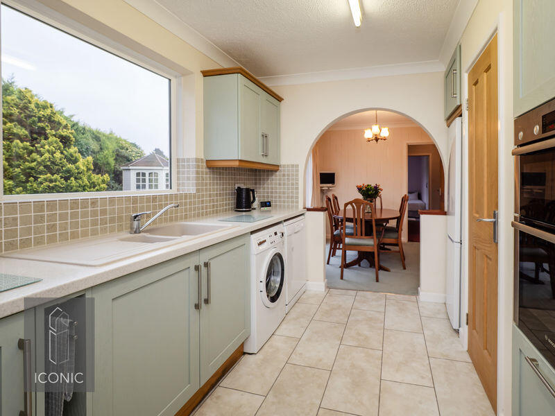 Victoria Close, Taverham, Norwich photo 4