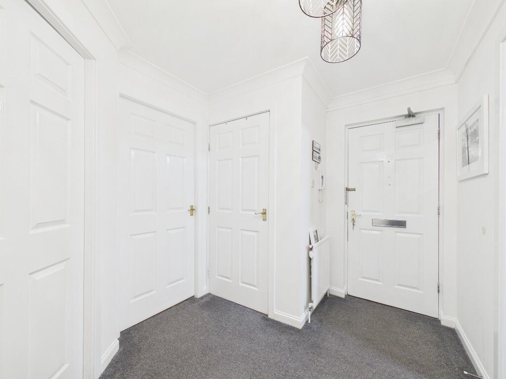 Apartment in Glasgow, South Lanarkshire - View 5