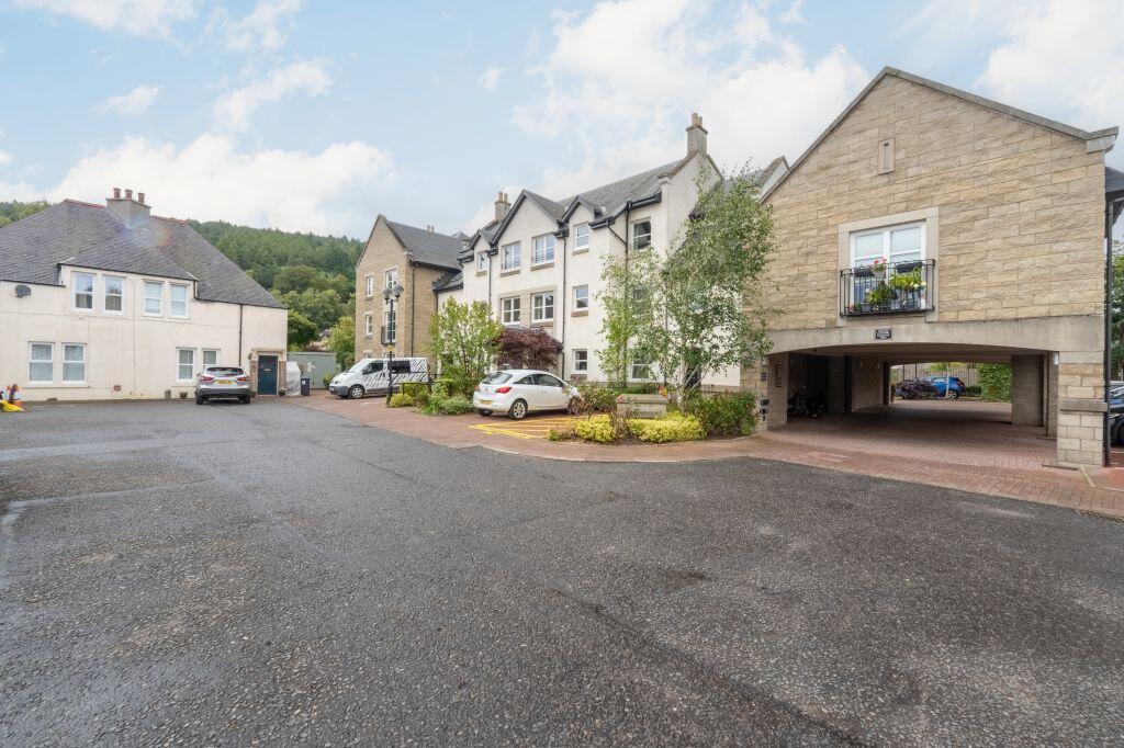 Main image of property: 7 Venlaw View, Peebles, EH45 8FB