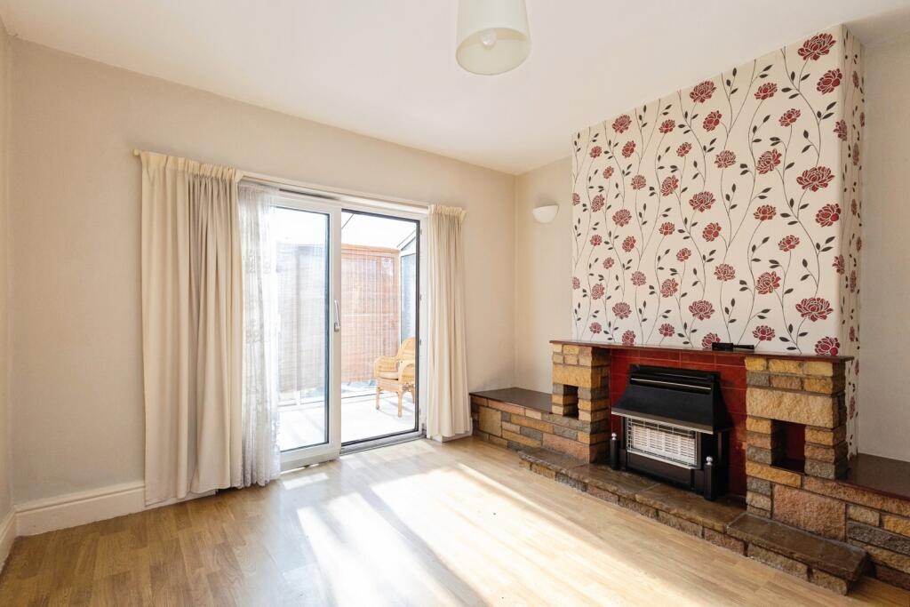 Mauldeth Road, Manchester, Greater Manchester, M14 - View 5