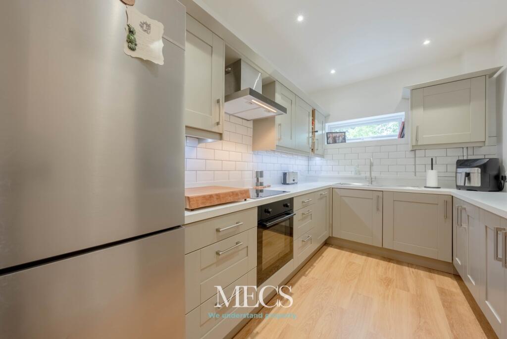Apartment in Birmingham, Harborne - View 4