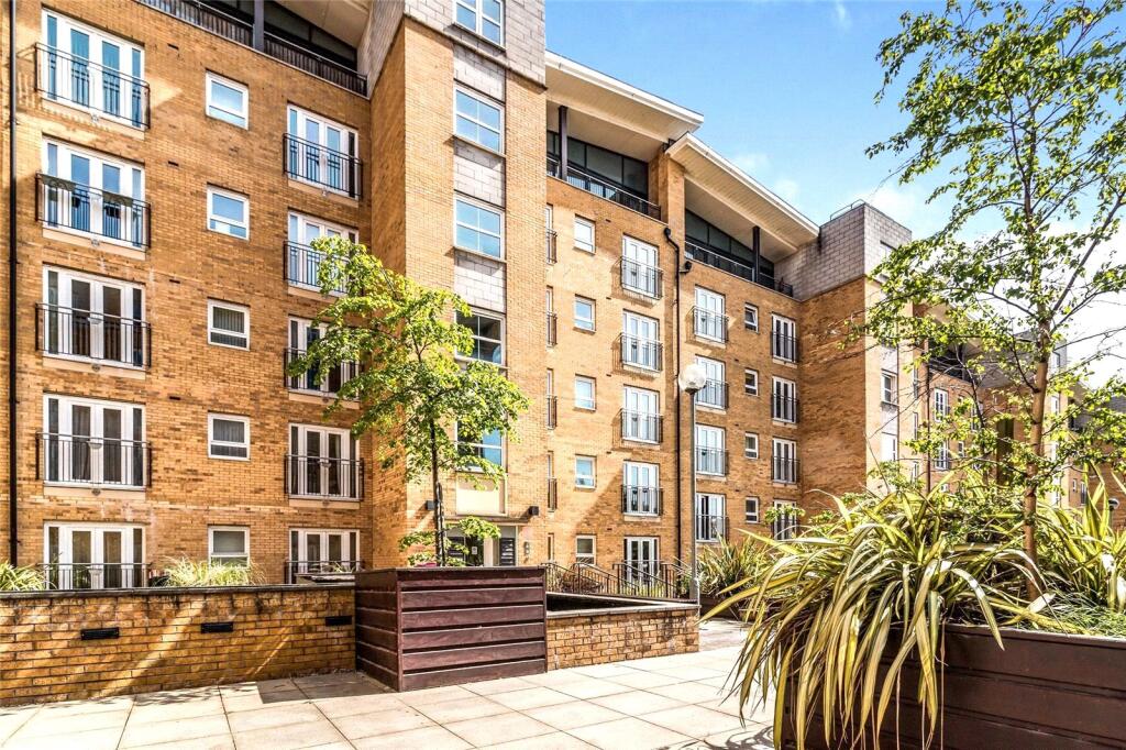 Main image of property: Middlewood Street, Salford, Lancashire, M5