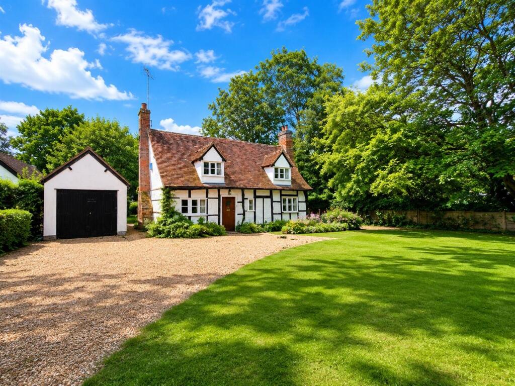 Main image of property: Park Lane, Old Knebworth