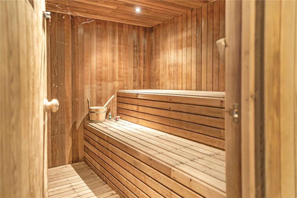 Additional image 13 of Park Street Lane, Park Street, St. Albans, Hertfordshire, AL2