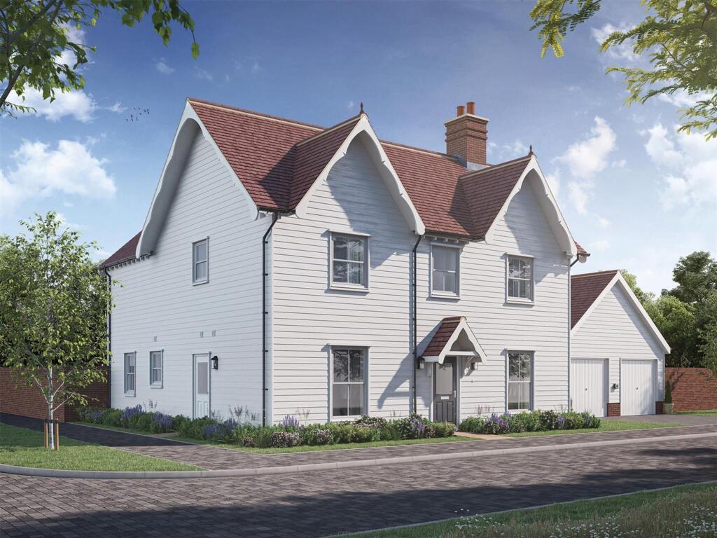 4-bed detached on St. Osyth, CO16, £650,000
