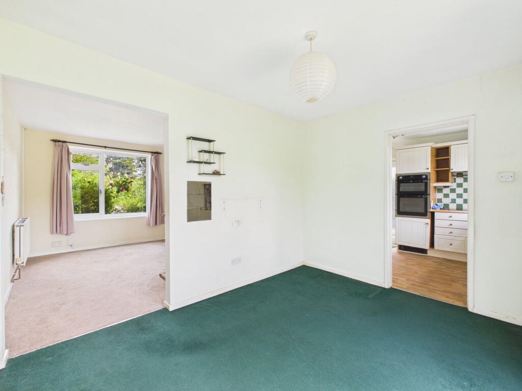 The Strand, Goring-by-Sea, Worthing, BN12 6DW - View 4