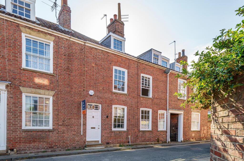 Main image of property: Aldwark, York