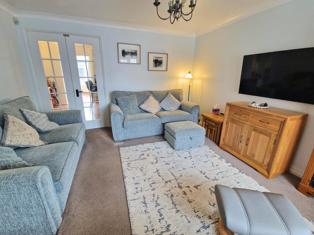 House in Cardiff, Pyle - View 5
