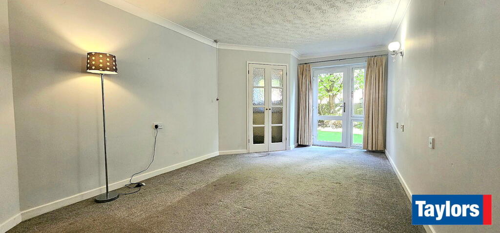 Apartment in Dudley, West Midlands - View 3
