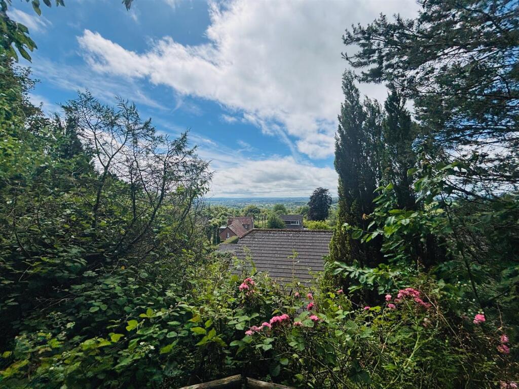 House in Salisbury - View 4