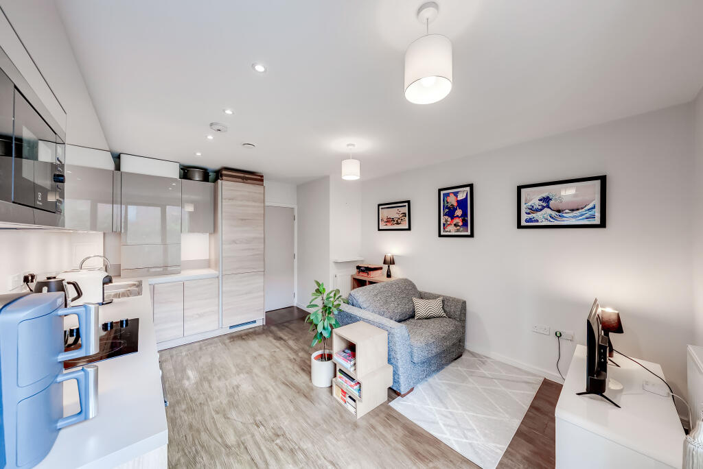 Apartment in London - More
