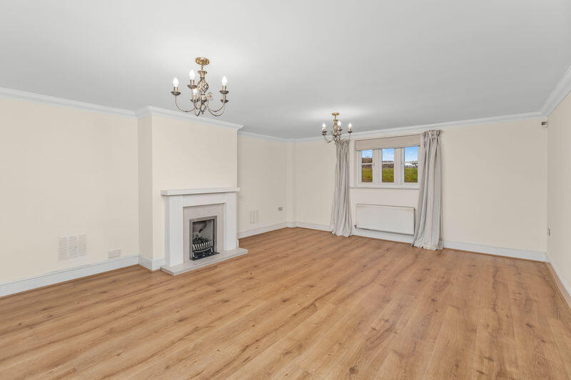 Sydenham Close, Adderbury  photo 3