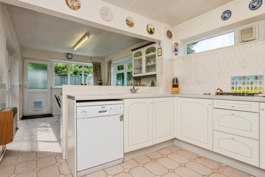 Highgate Close, Kidderminster, Worcestershire, DY11 - Widok 3