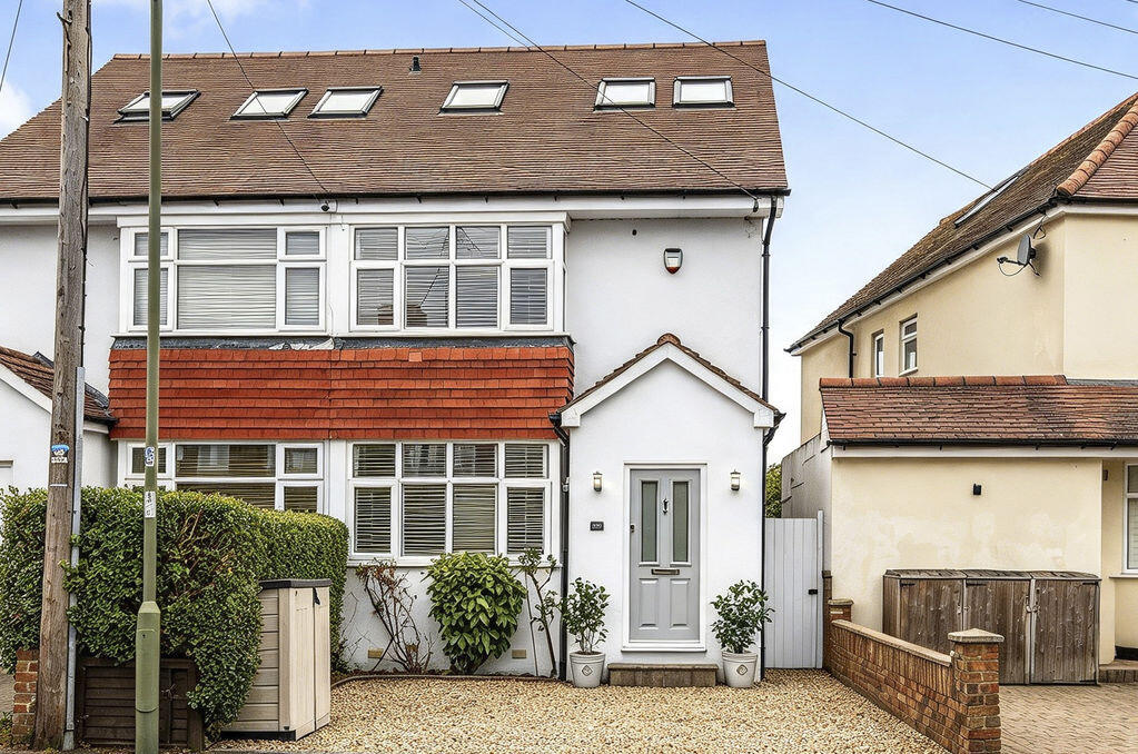 House in Walton-on-Thames, Swallowfields, Surrey
