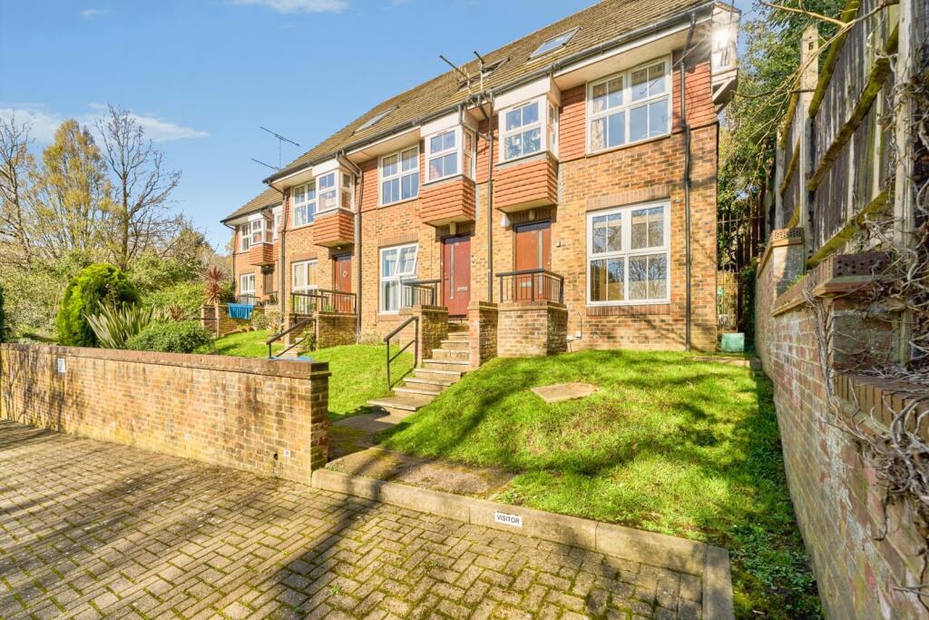 Main image of property: Windmill Rise, Kingston upon Thames, KT2