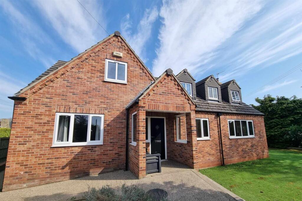 House in Doncaster - View 2