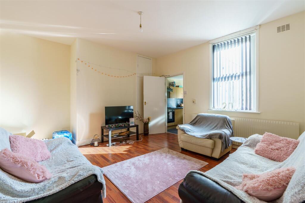 House in Newcastle upon Tyne - View 2