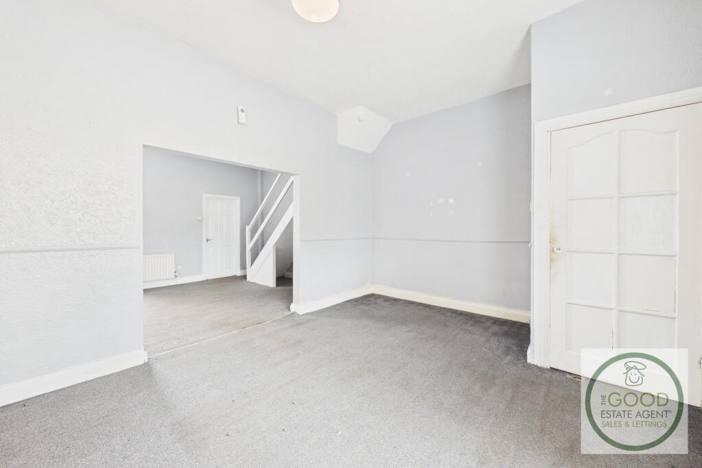 45 Southwick Road, Sunderland, Tyne and Wear SR5 1EY photo 4