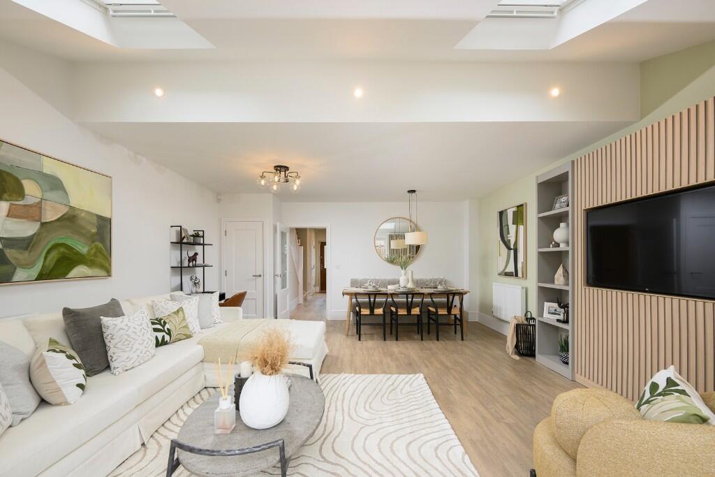 House in Fleet, Edenbrook Village - View 5