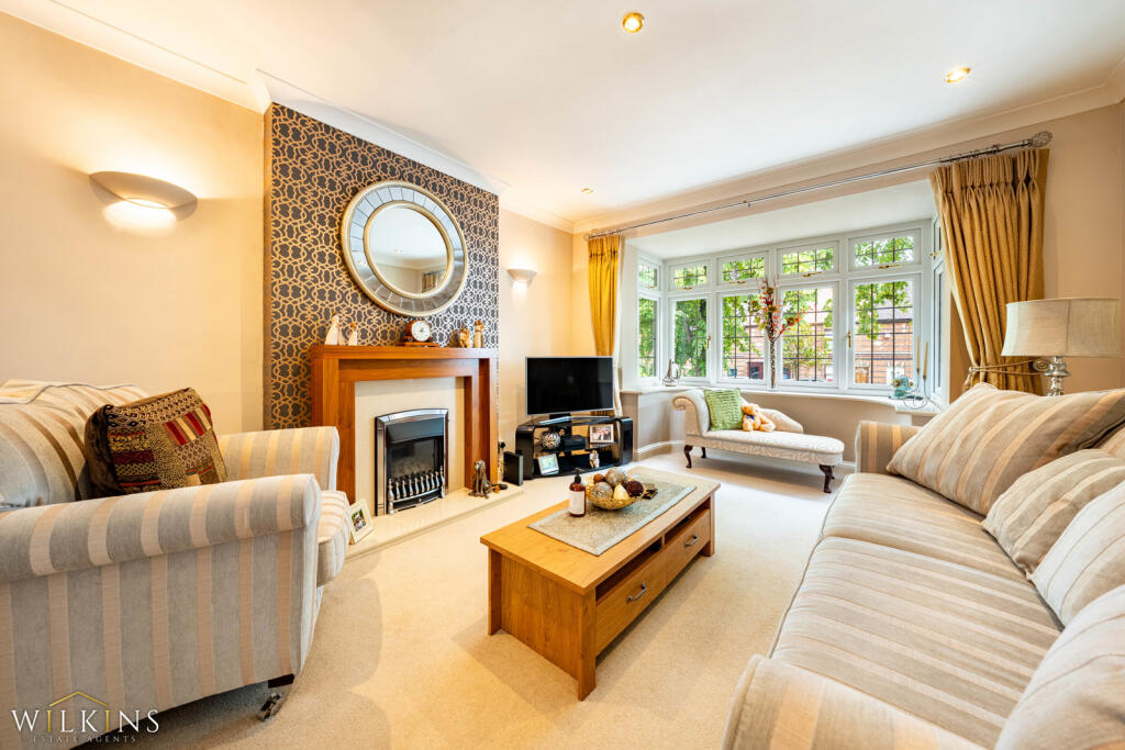 House in Tamworth, Staffordshire - View 2