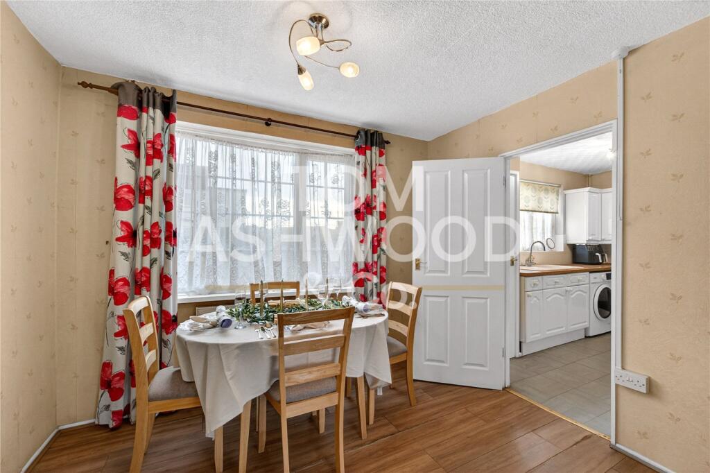 Alderman Avenue, Barking photo 4