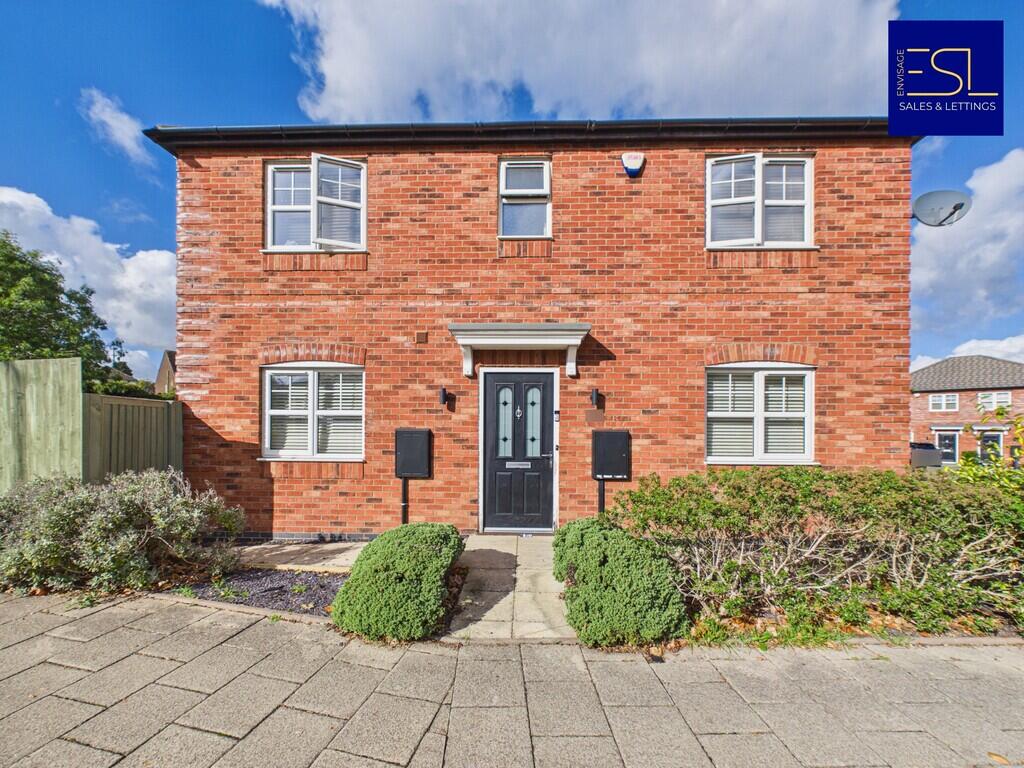 3-bed semi-detached on Chetton Avenue, Coventry, £275,000
