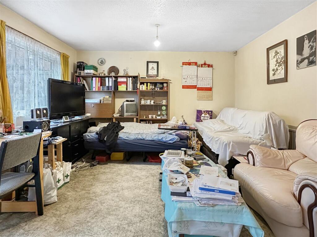 House in Cambridge, Romsey - View 4