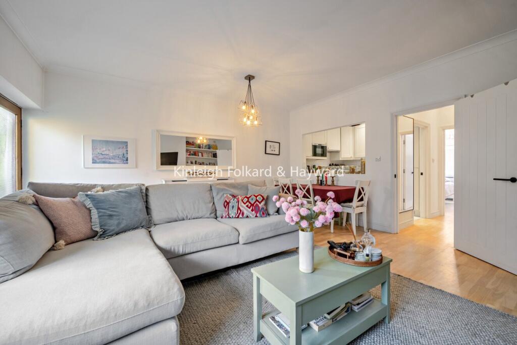 House in London - View 5