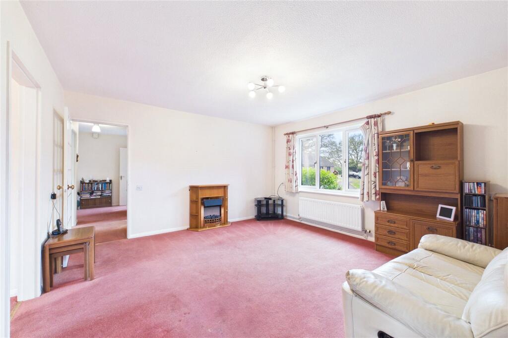 Wakeford Court, Silchester Road, Pamber Heath, Tadley, RG26 photo 3