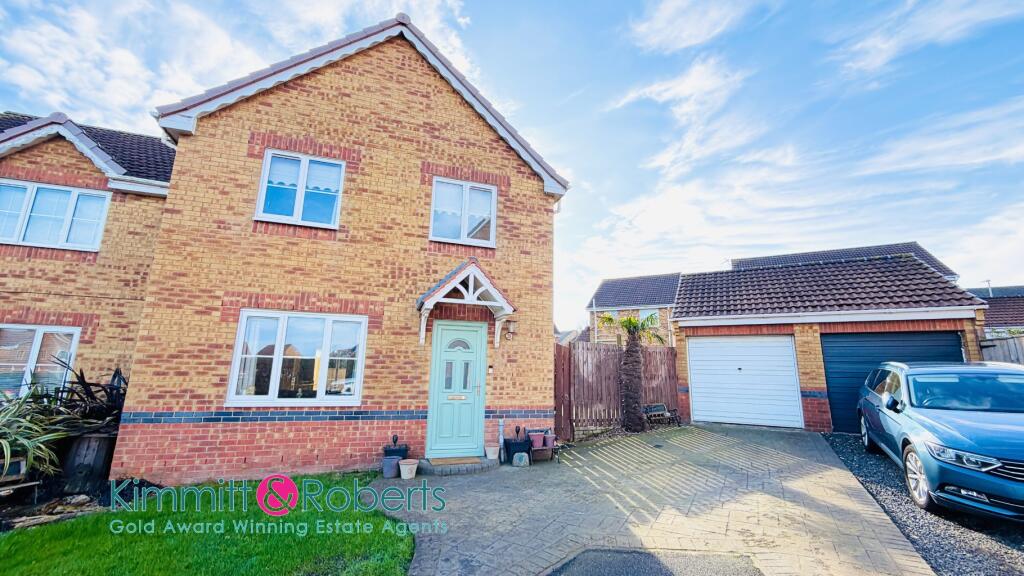 4-bed detached on St. Helens Drive, Seaham, Durham, SR7, £250,000