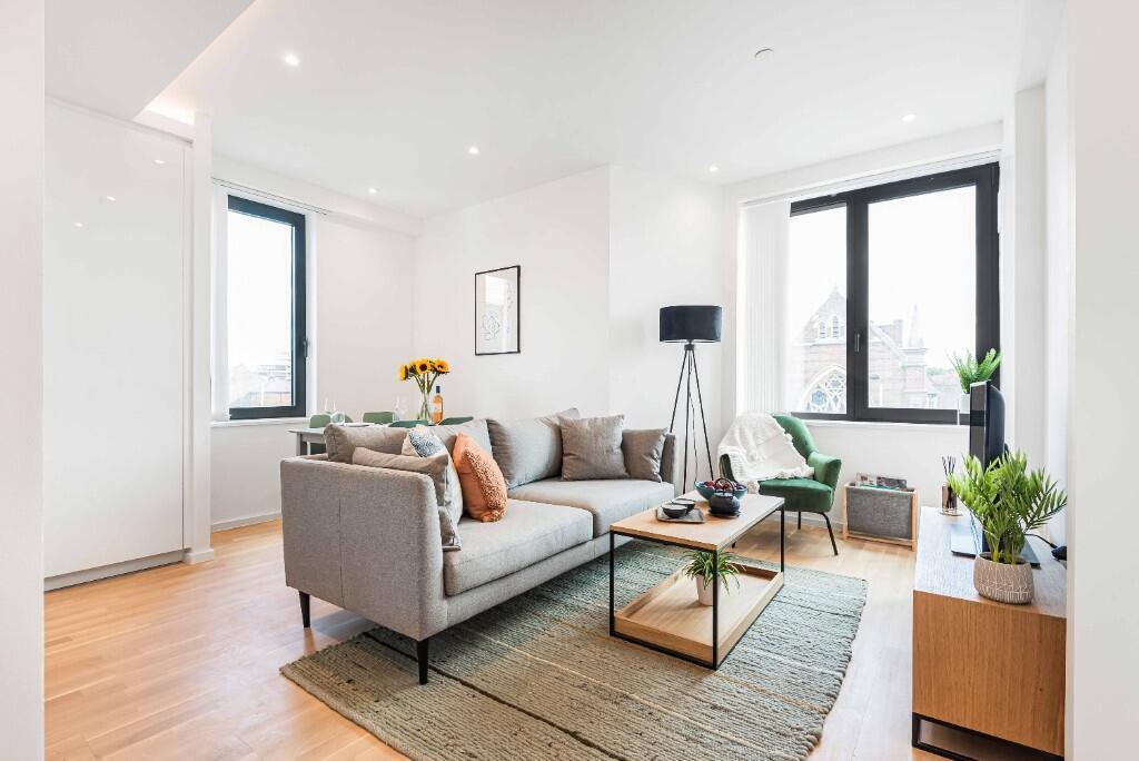 Main image of property: Gravity Royal Heights, 59 Queens Road, Reading, Berkshire, RG1