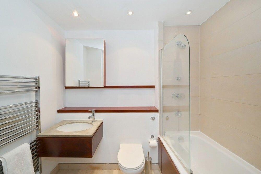 Apartment in London, Paddington - More