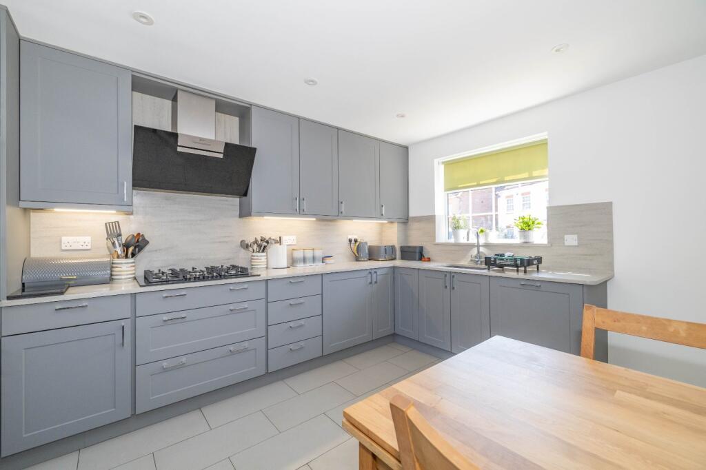House in Tonbridge - View 5