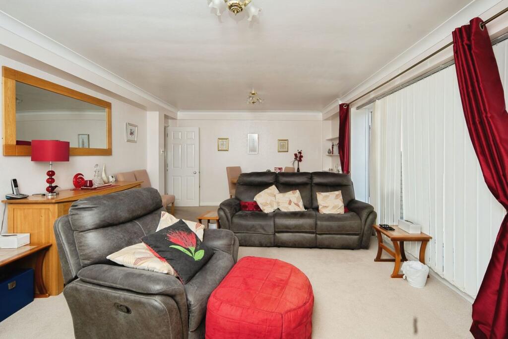 Apartment in Tonbridge - View 5