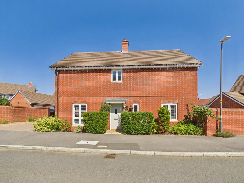 Main image of property: D`Arcy Close, Aylesbury