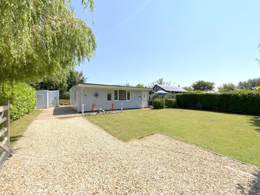 Main image of property: Anthonys bank, Humberston Fitties, Humberston