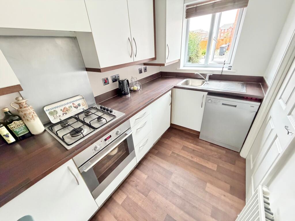 Homerton Close, Ellesmere Port photo 3