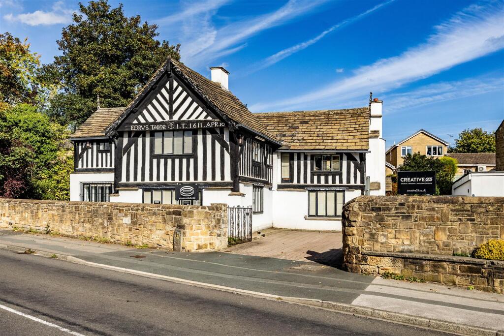 Main image of property: The Nookin, Leeds Road, Oulton, Leeds