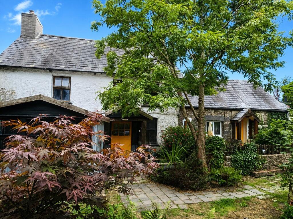 Main image of property: Dihewyd, Lampeter, Ceredigion, SA48