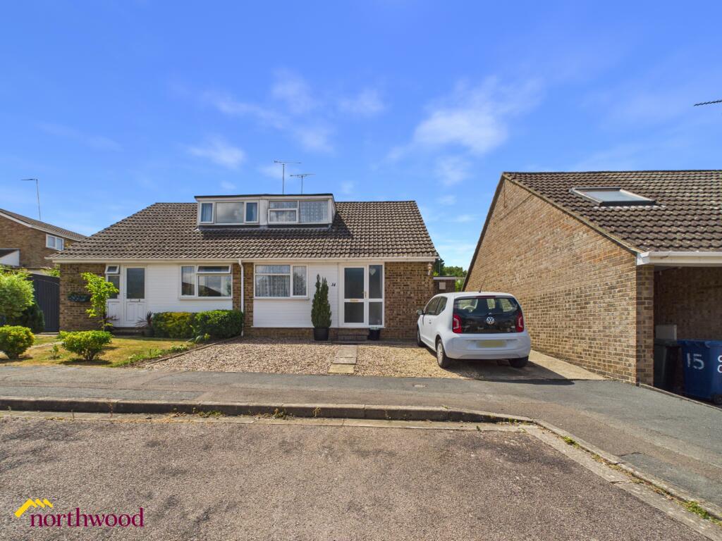 3-bed semi-detached on Coppice Close, Banbury, OX16, £299,950