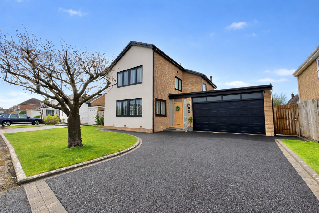 3-bed detached on Lowick Drive,  Poulton-Le-Fylde, FY6, £530,000