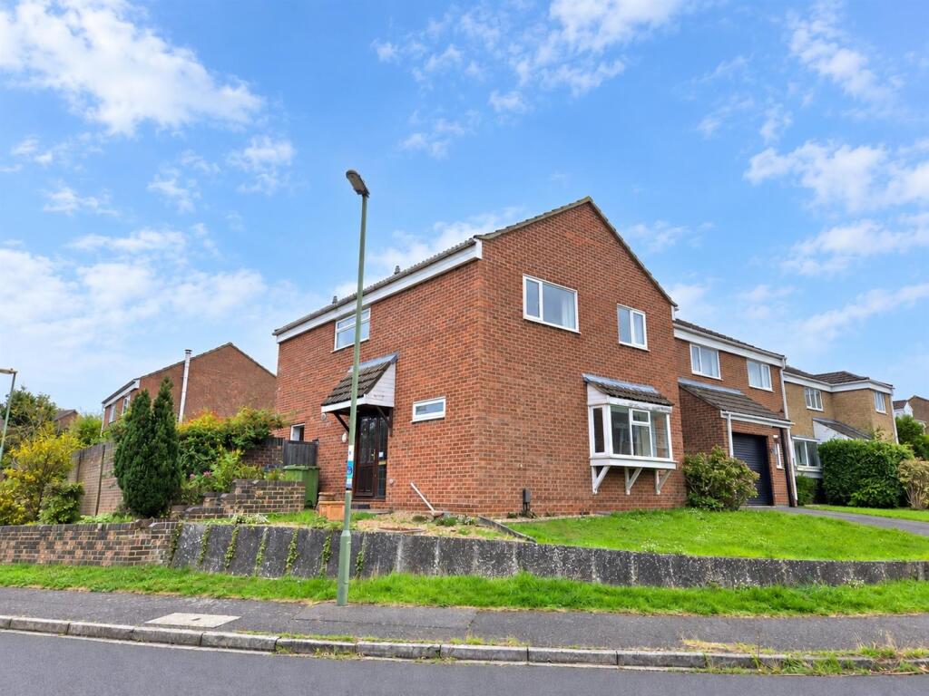 Main image of property: Elmdale Close, Southampton
