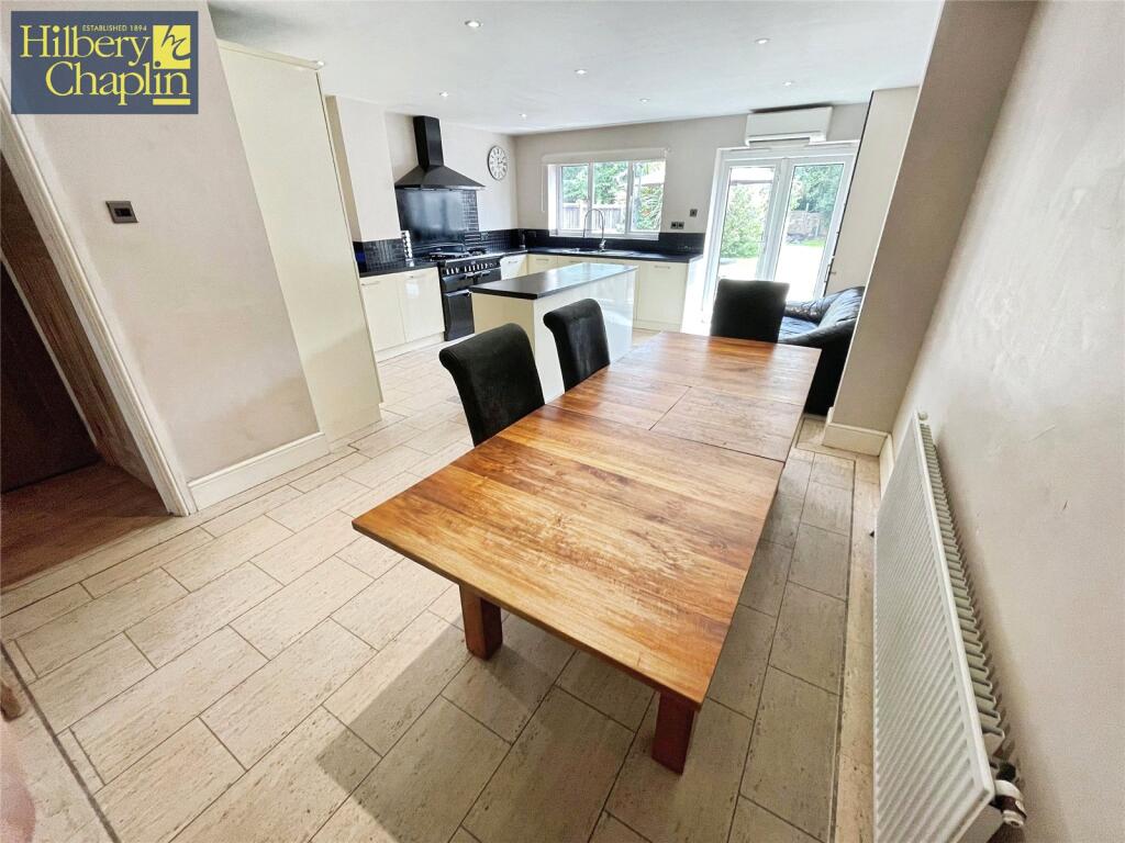 House in London - View 2