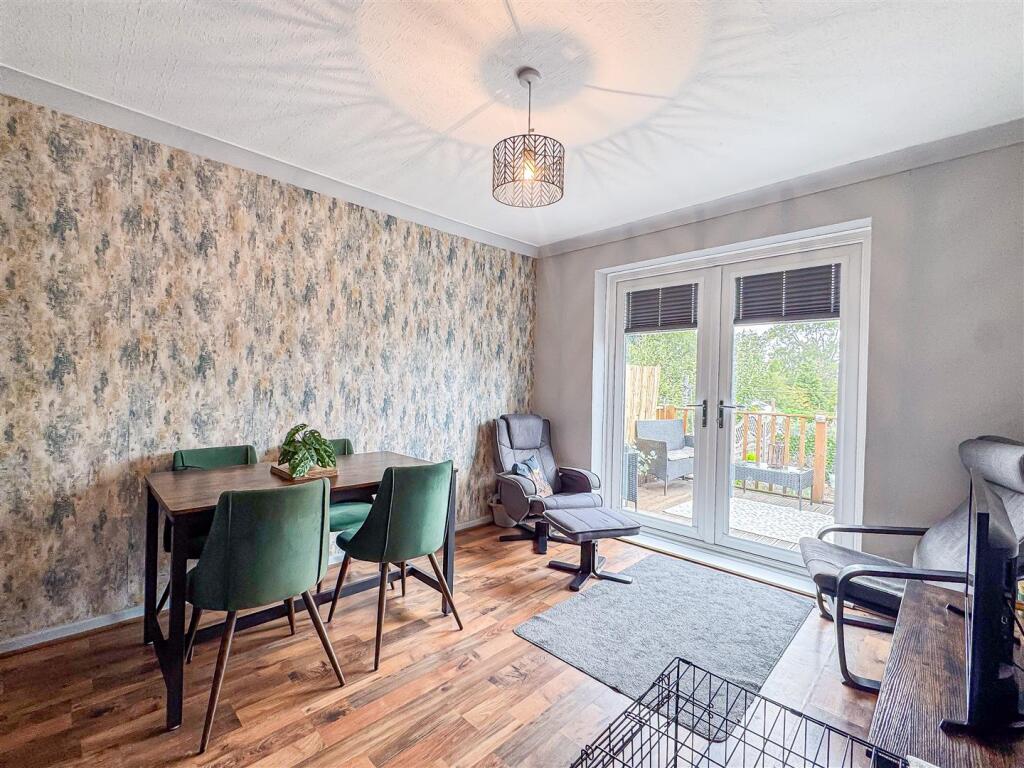 House in Wakefield - View 4